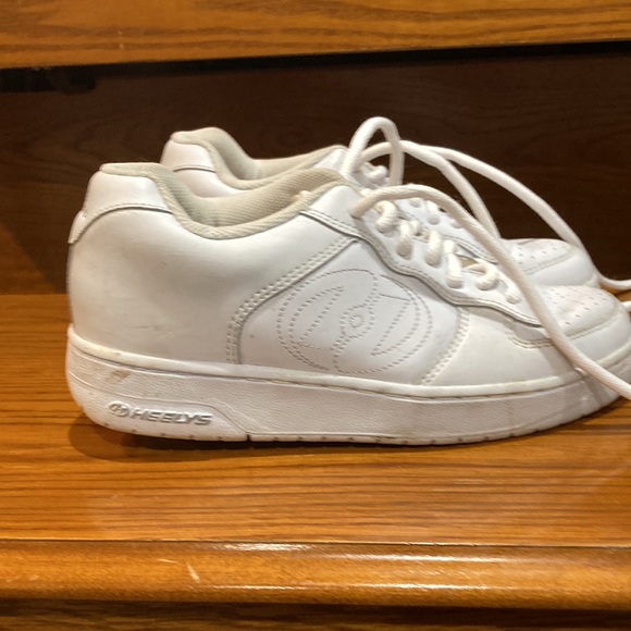 White Heelys - Picture 4 of 10